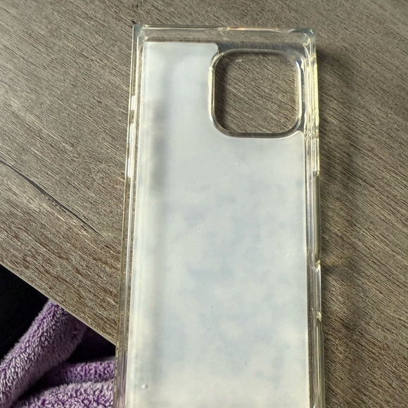 Flaunt iPhone 16 pro max case - Picture 2 of 2